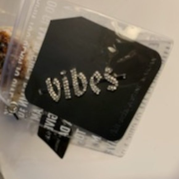 Kitsch x Justine Marjan Vibes Word Rhinestone Bobby Pin - Picture 2 of 4